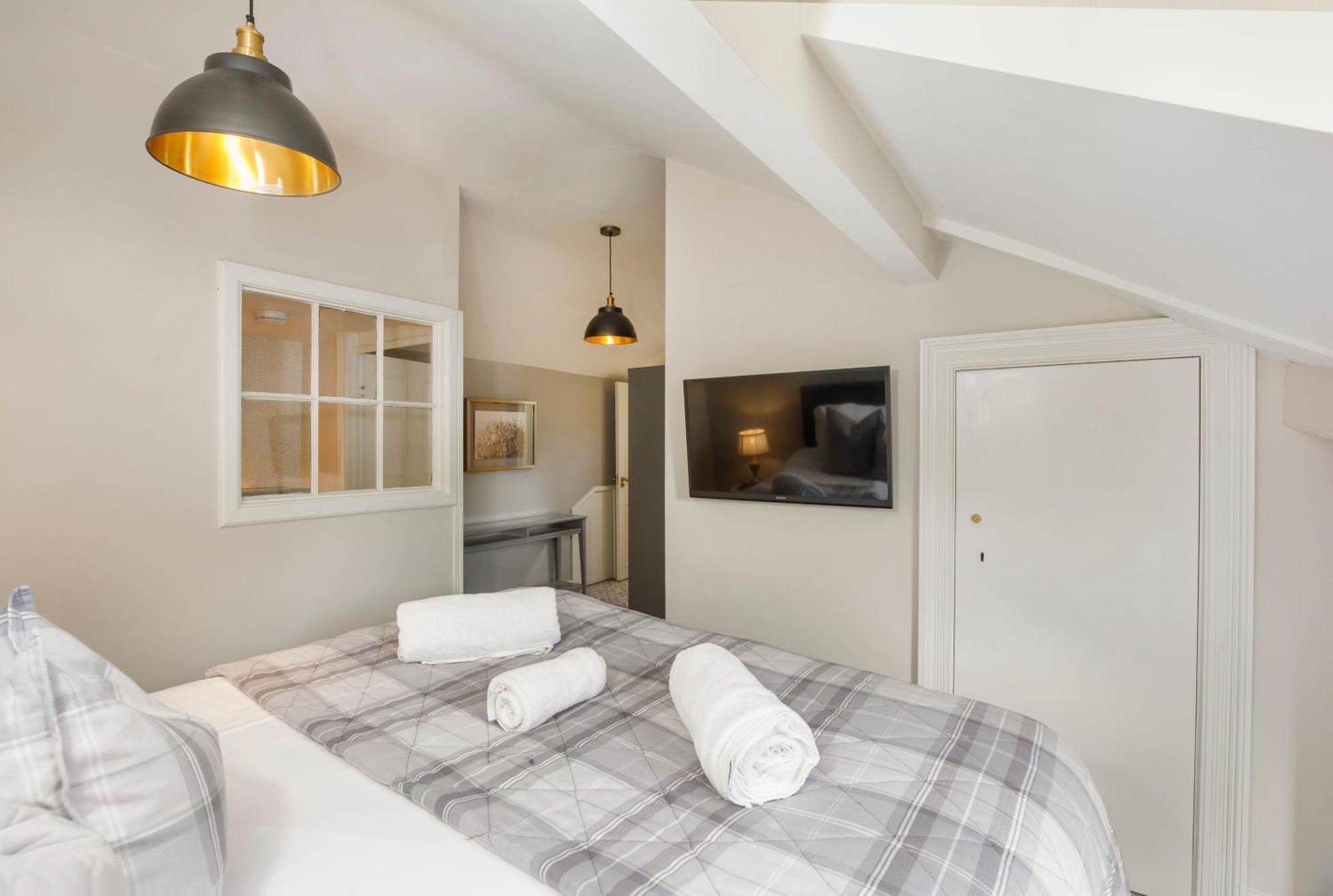 Fishergate Luxury Town House- Close To City Centre - York — Photos 3